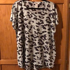 Moa Moa animal print dressy Tee